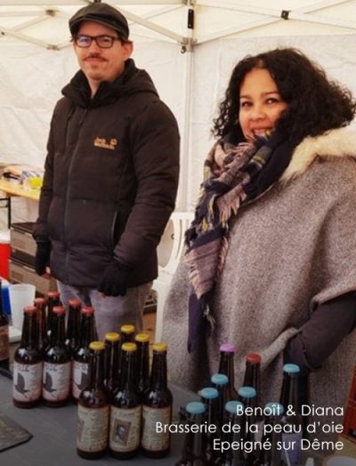benoit-diana-peau-doie Benoît et Diana sur un marché